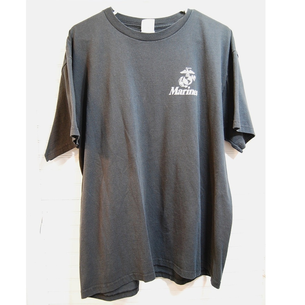 Vintage US Marines t-shirt Men's XL Pain is weakness leaving the‎ body Official